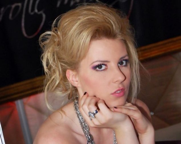 Alina Plugaru primeste muie cu forta fara voia ei porno xxx 2017