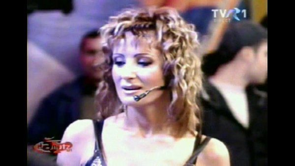 Daniela Gyorfi ia la muie xxx online romanesc gratis