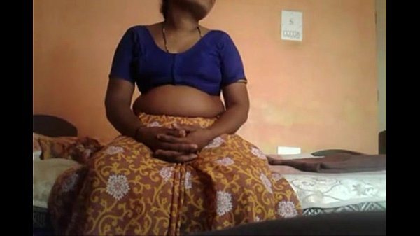 Negresa excitata duce lipsa de pula de mult timp