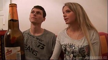 Sex cu 80 de barbati si nevasta unui fatalau care sta si priveste cum o fute altii