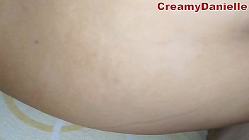 Futai la betie cu o fata agatata in club