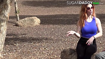 Roscata combinata si fututa de un tip cu pula mare