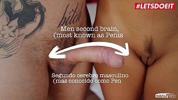 Julia suge un virgin pana se umple gura de sloboz