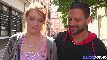 Anna o scolarita luata la pula de barbat matur excitat