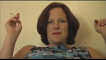 Matura Anabelle fumeaza si suge pula