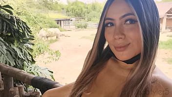 Lissa Tyler filmata in lift cand face sex