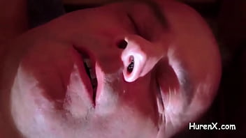 La sauna mos excitat fute o tanara fierbinte