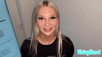 Centurista platita pentru muie si sex anal neprotejat