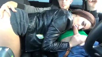 Film xxx romanesc suge pula in masina aceasta curva