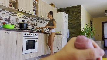 Laura Quest porno vlog in vizita la tara xxx