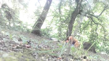 Doamna matura din Cluj xxx sex in padure Hoia Baciu