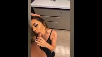 Sofiaess porno cand suge pula si face sex