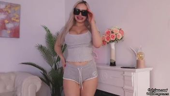 Porno romanesc dupa ce o fute ii umple curul de sperma