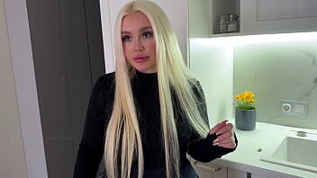 Oral si futai cu blonda model nimfomana