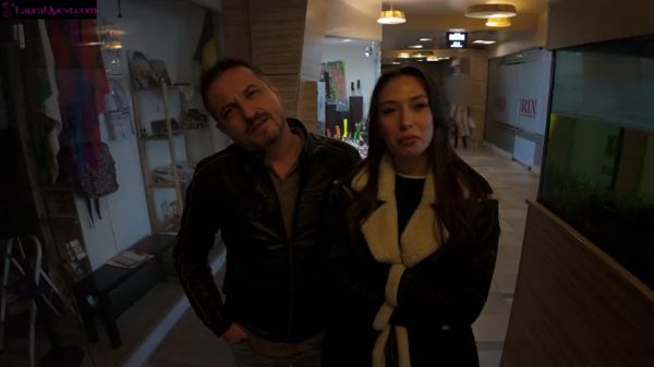 Laura Quest swing xxx