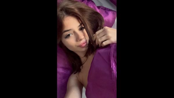 Andreea Elena se trezeste cu un vibe bun